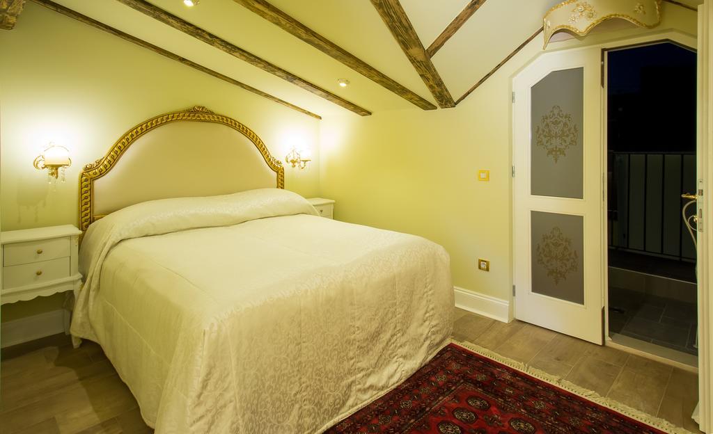 Palazzo Venezia-adults Only Bed & Breakfast 4*